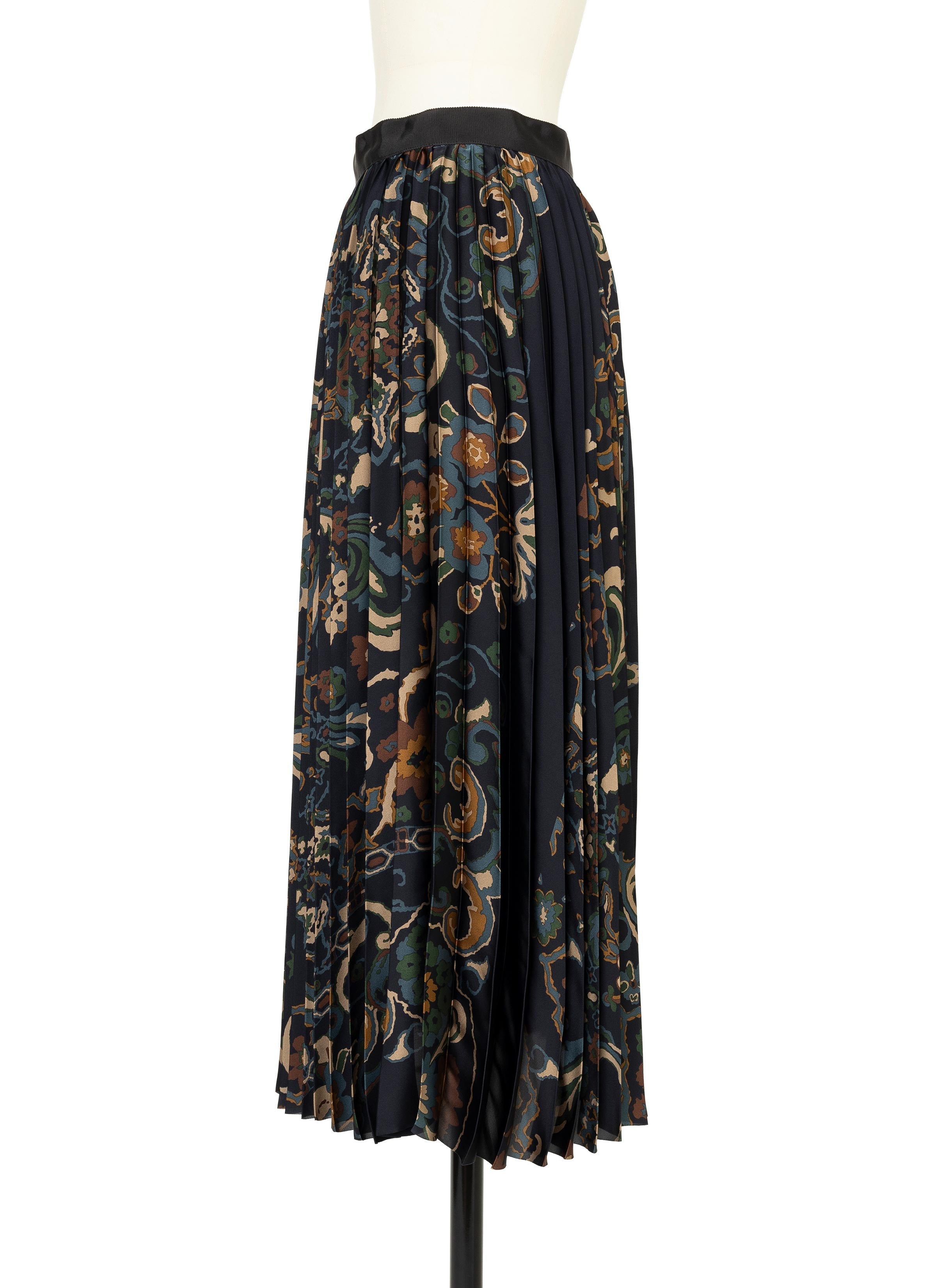 floral-print-skirt