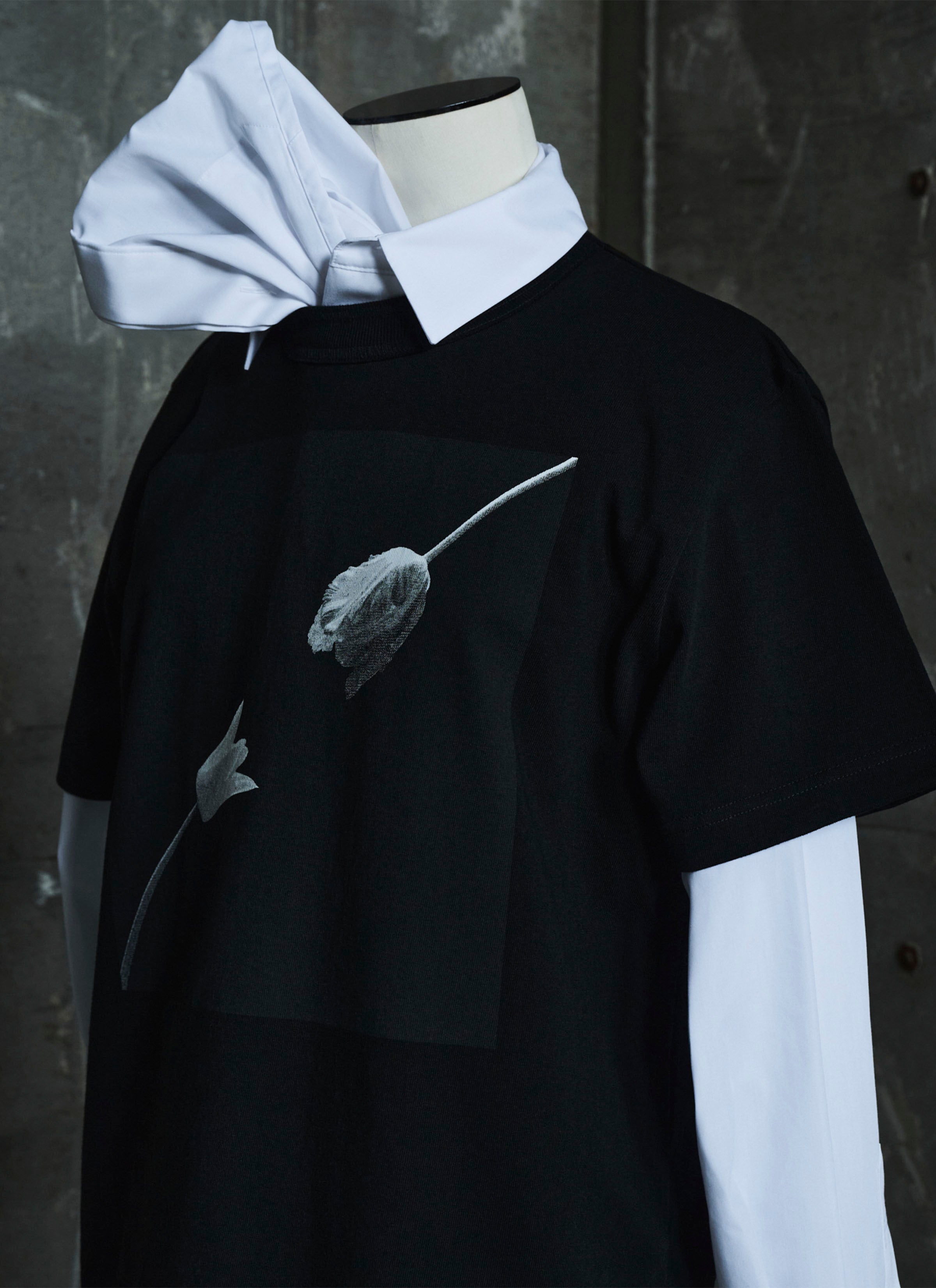 Robert Mapplethorpe Tulip T-Shirt