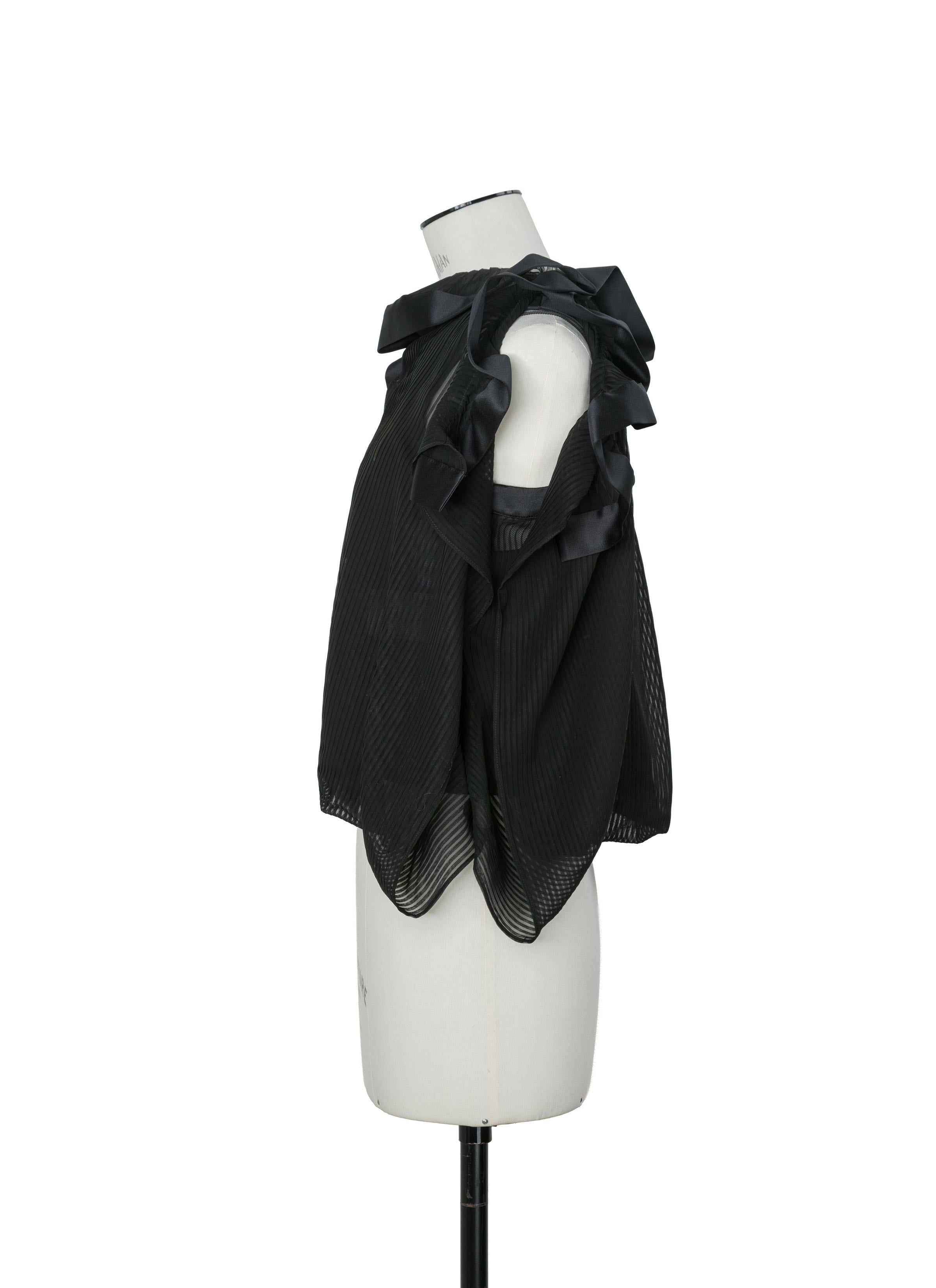 Satin x Chiffon Embroidery Pullover