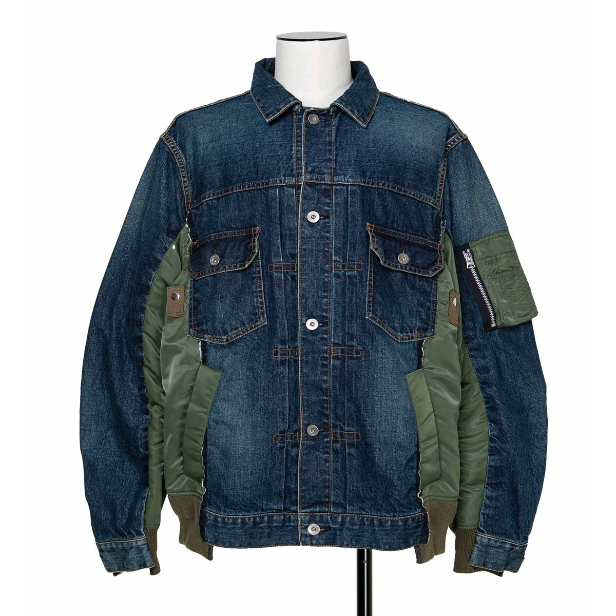 23484500_53657843_2048.jpg?  