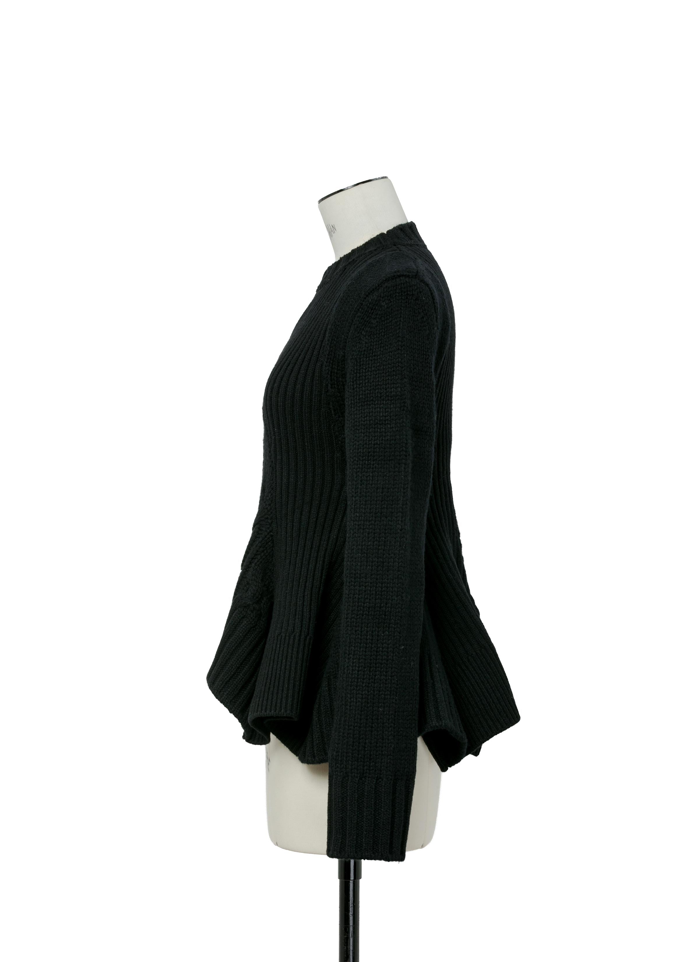 wool-knit-pullover