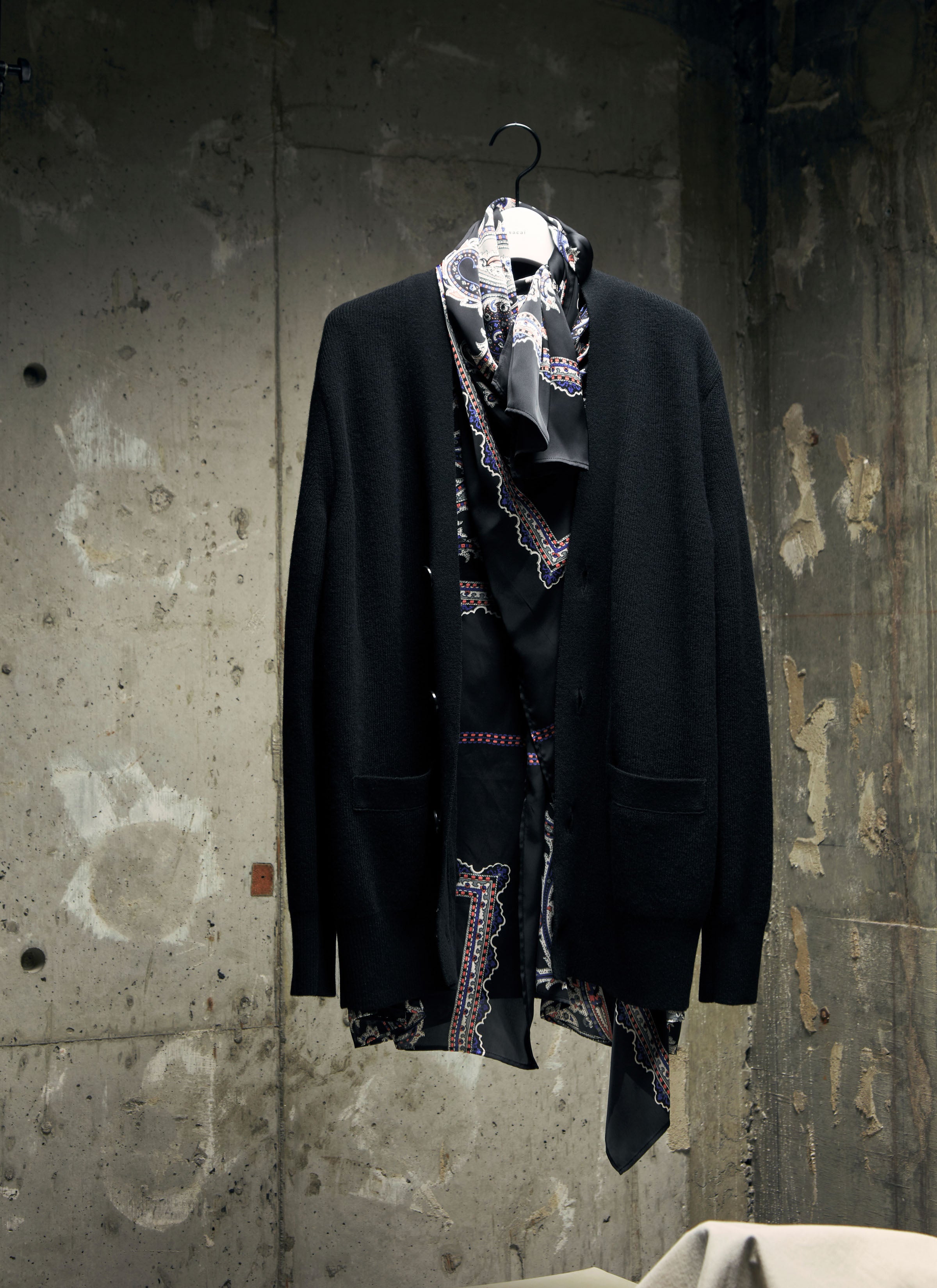 Paisley Print x Wool Knit Cardigan