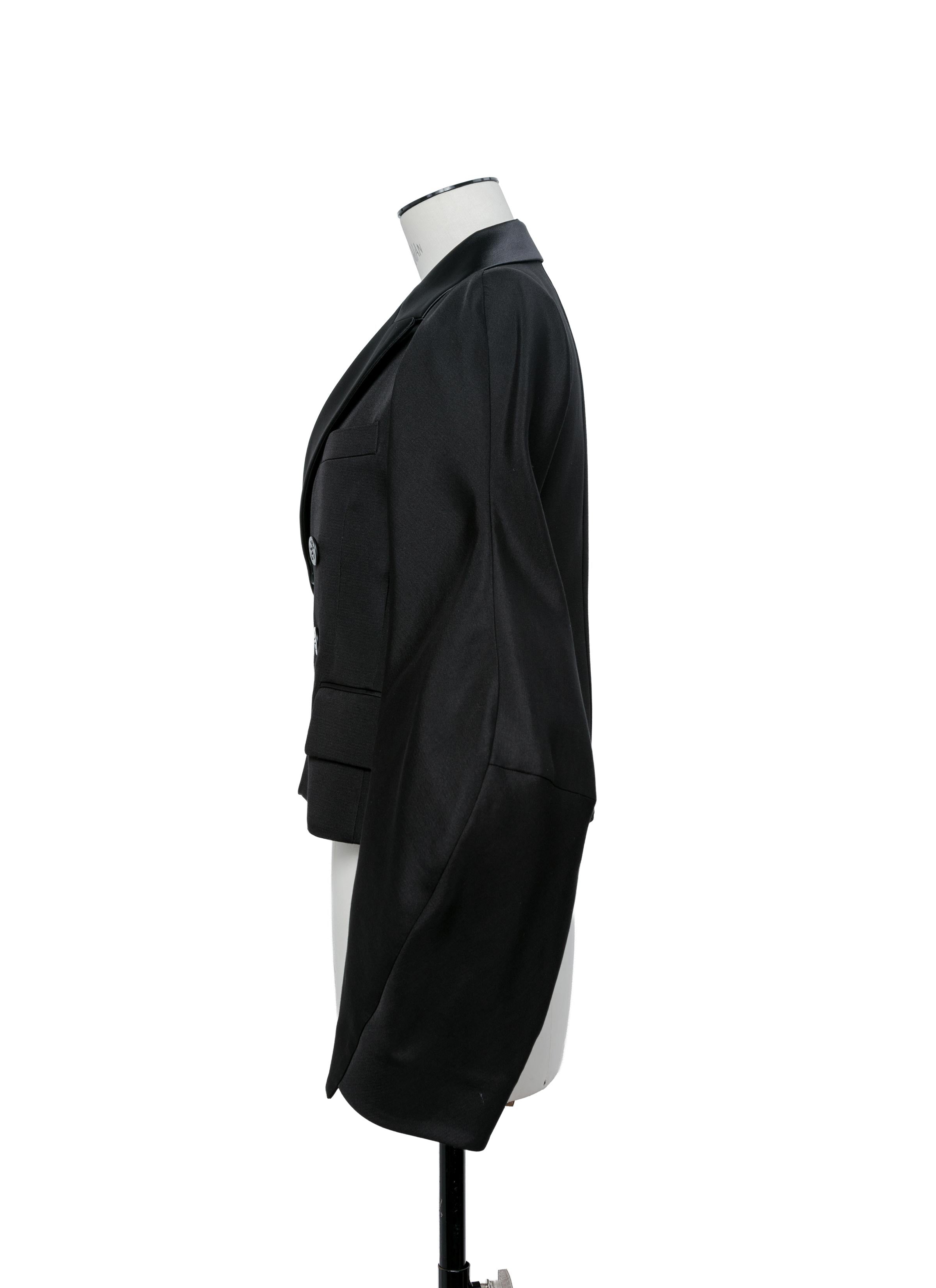 サカイ✰ Sacai コレクション✰ 高橋ララ未使用　ジャージ　ジャケット黒 もちろんタウンで着たい！【sacai】で最強のトラックジャージを見つけ