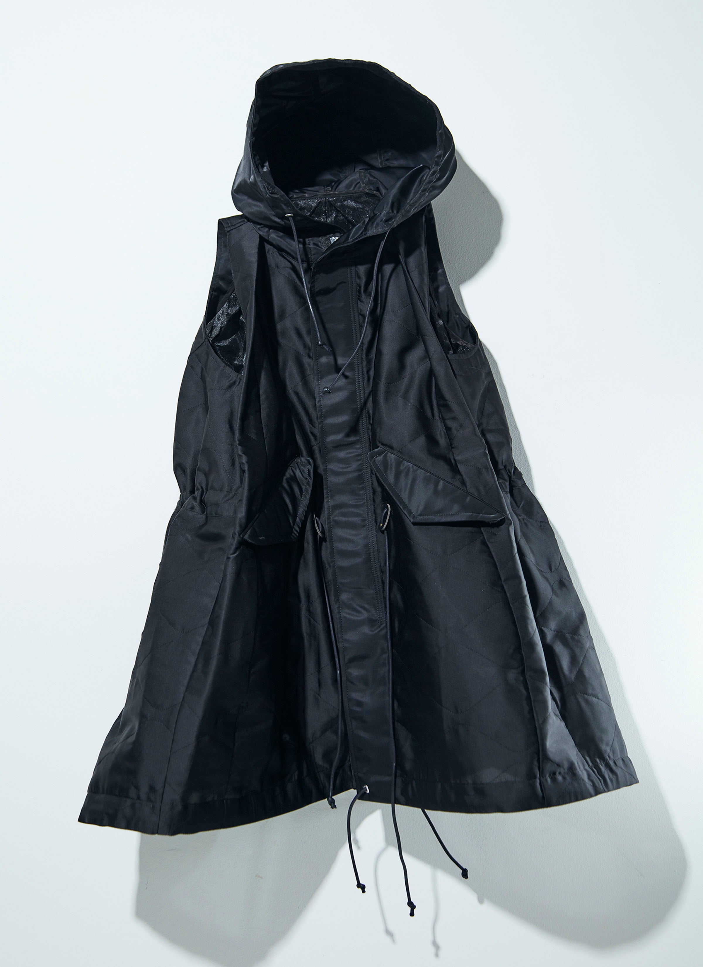 Sacai(サカイ) ベスト レディース - 24-07382 黒 中綿/プリーツ/ジップアップ/2024年 sacai - Sacai(サカイ) ベスト レディース - 24-07382 黒 中綿