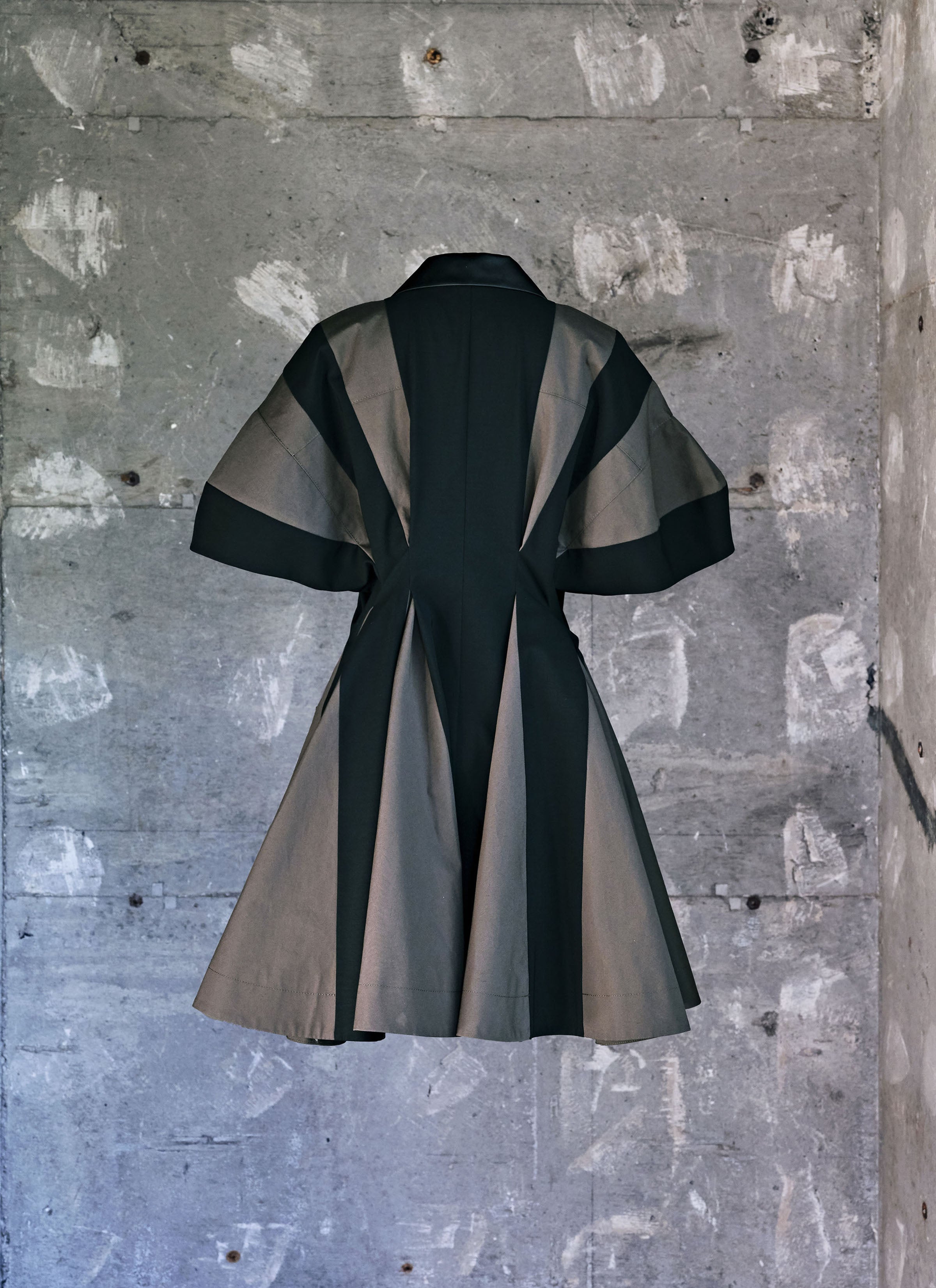 Wool Suiting Dress | sacai Official Store サカイ オフィシャル