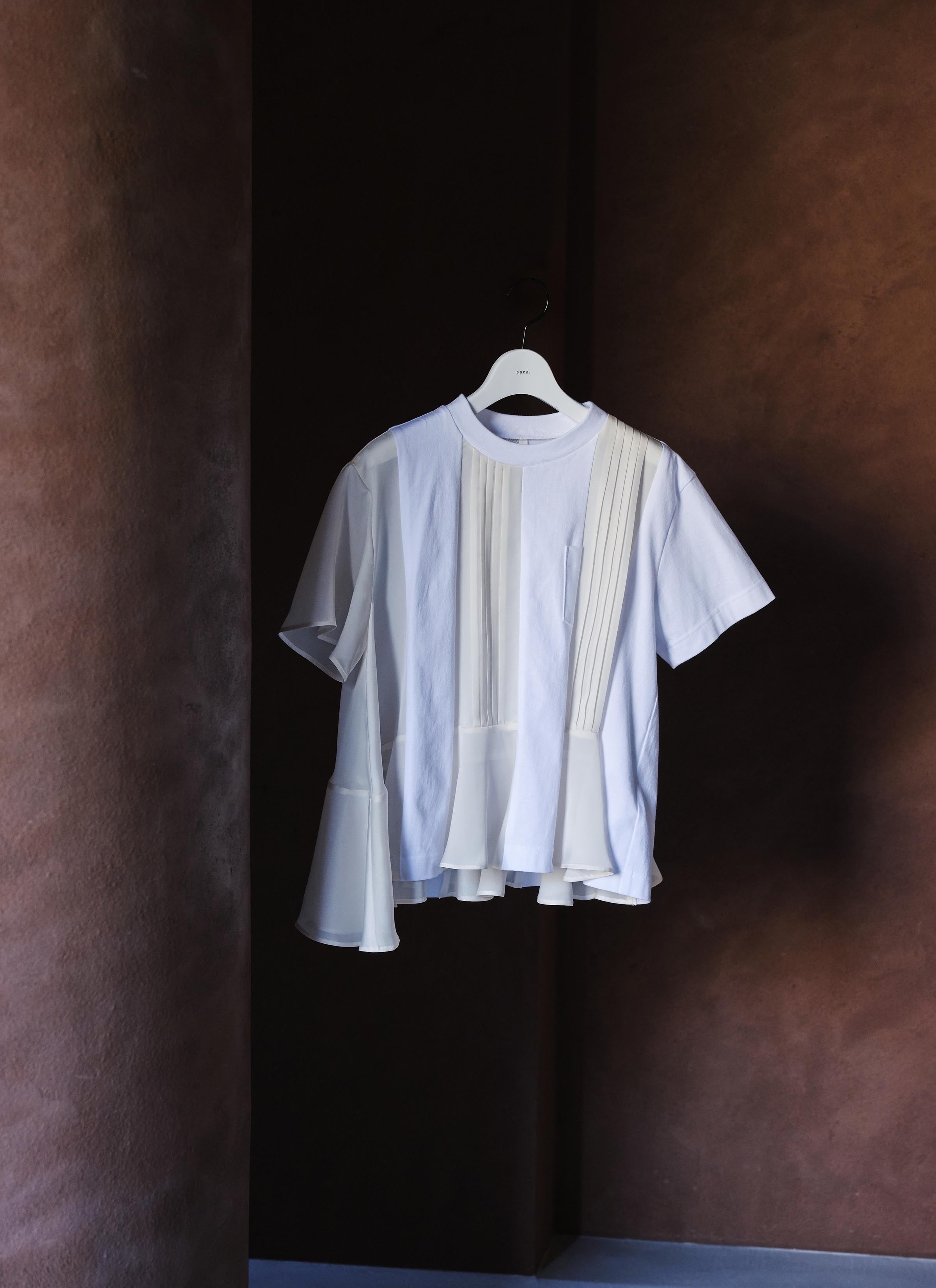 sacai ペイズリー柄 切替デザイン ベロア＆プリーツ＆シースルー Tシャツ Sacai - フローラル エンブロイダリー パッチ スーツシャツ | HBX