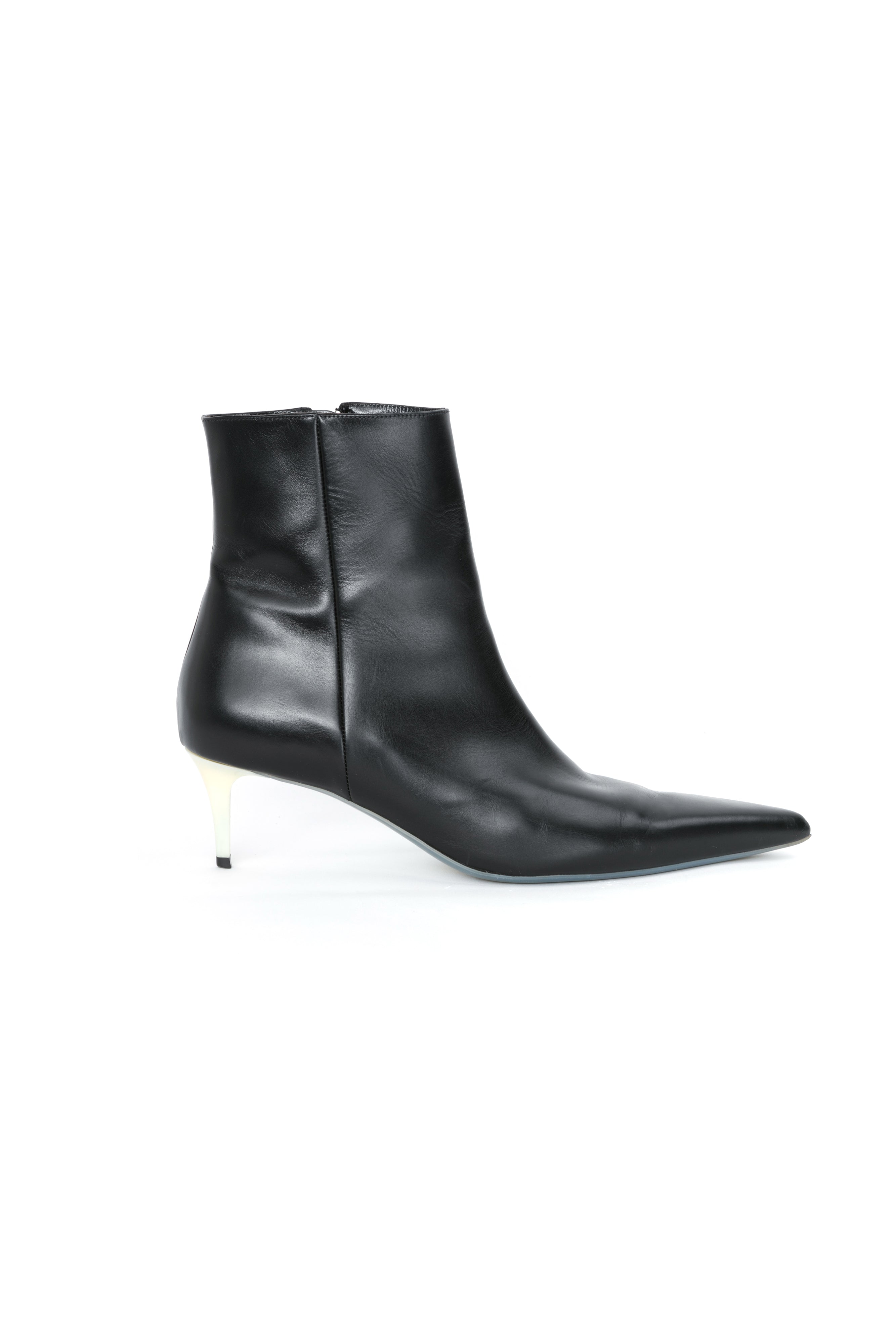 Naked Sole Boots
