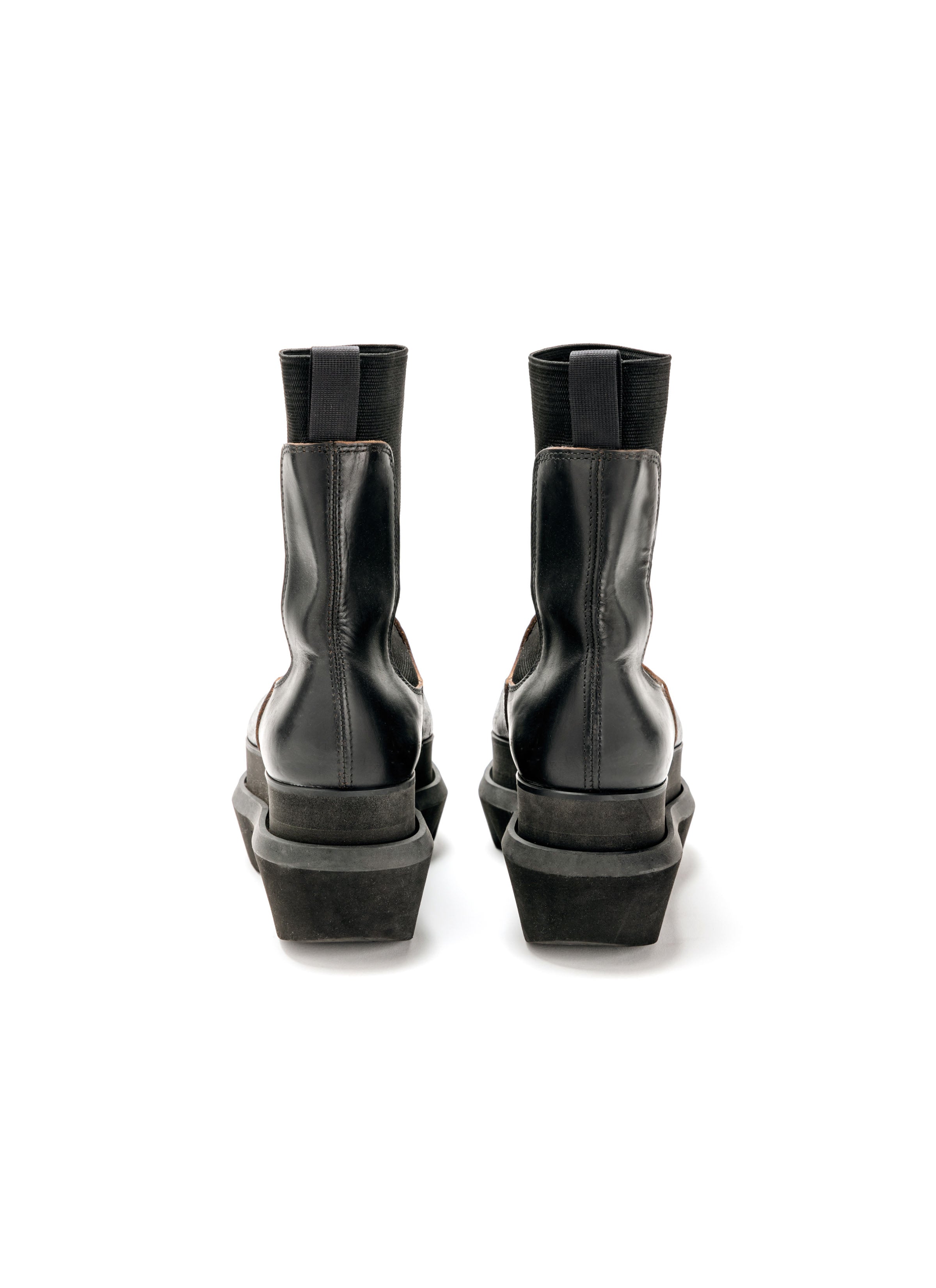 chelsea-boots